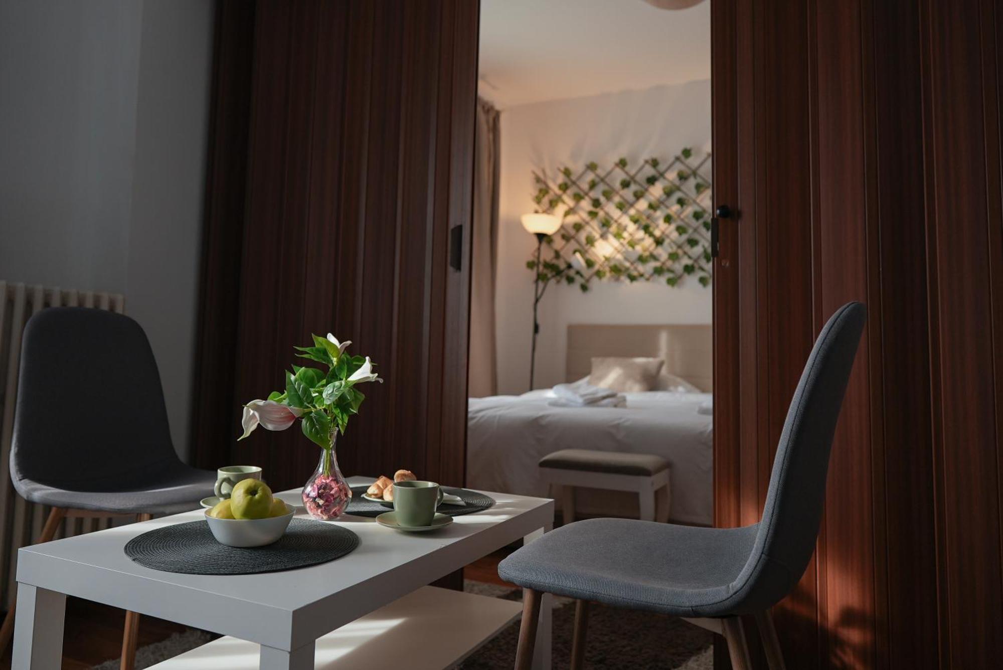 Victoria Avenue Apartments Bucarest Esterno foto